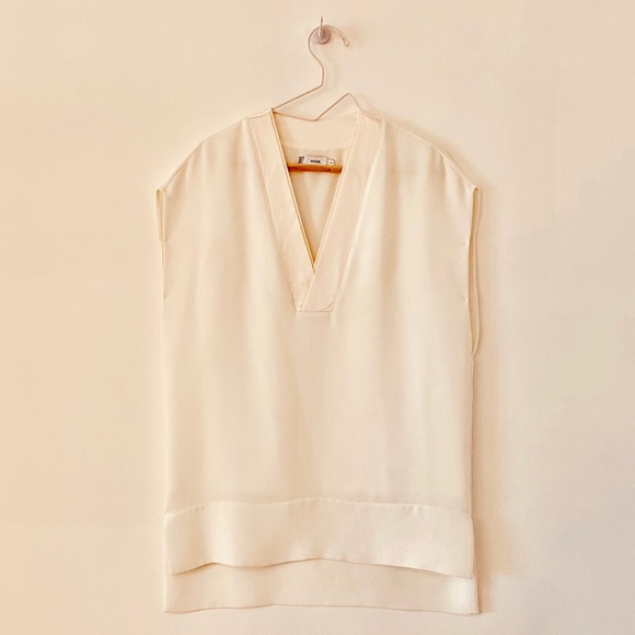 VINCE Ivory/Cream Sleeveless Tunic Blouse - Picture 2 of 13